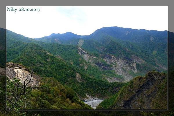 屏東霧台神山瀑布、山川琉璃吊橋★連假趴趴造