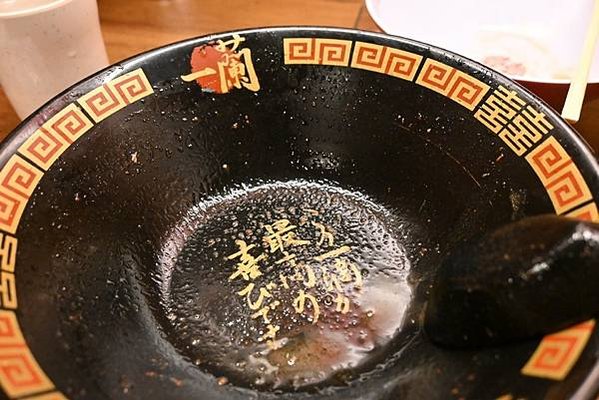 【日本京都】一蘭拉麵，京都烏丸店，滿滿三味線音樂的四條通
