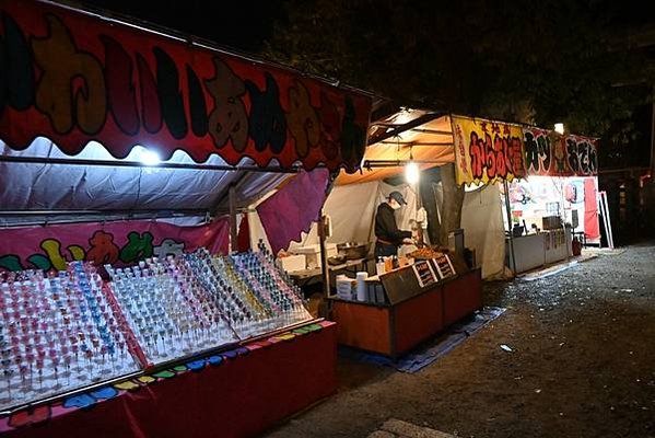 【日本京都】八阪神社跨年夜祭典，獨特燒繩子文化，熱鬧的樣子簡