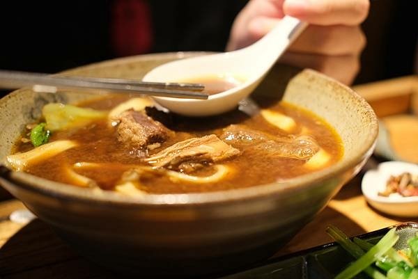一篇就搞定【台北市的牛肉麵你們吃過幾家？】三十家以上牛肉麵推