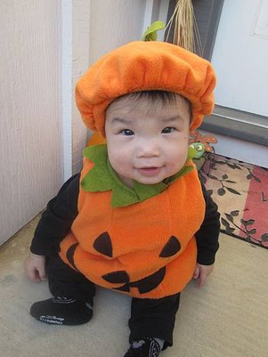 Baby Pumpkin (3).JPG