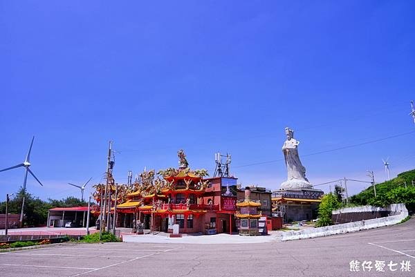 後龍山邊媽-後龍清海宮於民國105年10月完成高32米聖顏莊