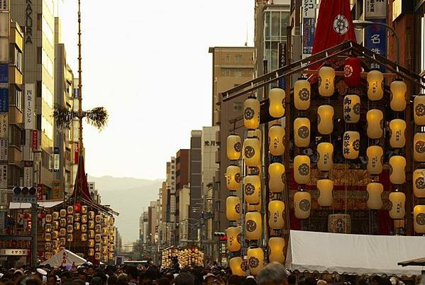 祇園祭是八坂神社舉辦的祭典活動在日本京都「宵山」和「山鉾巡遊