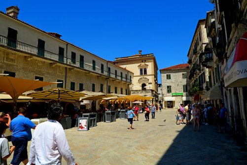 Kotor Square of Arms