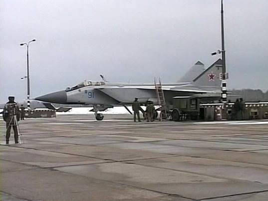 俄貪官20美元賤賣4架米格戰機_01.jpg