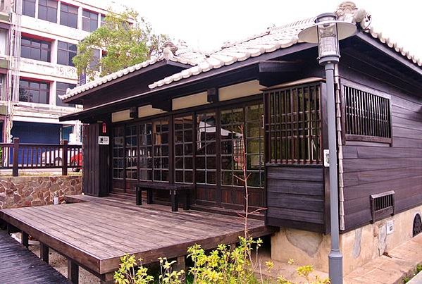 造橋驛+驛長宿舍-羅馬式造橋火車站+造橋驛站，建於昭和10年