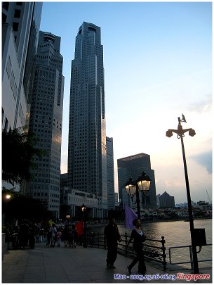 港邊高樓大廈