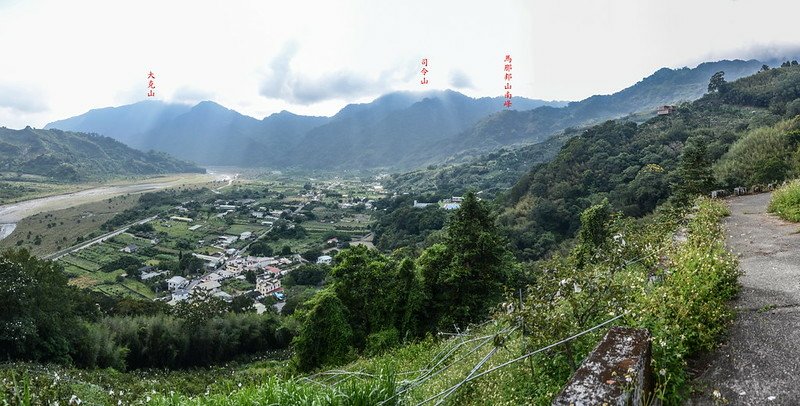 士林山登山口西眺群山 1-1