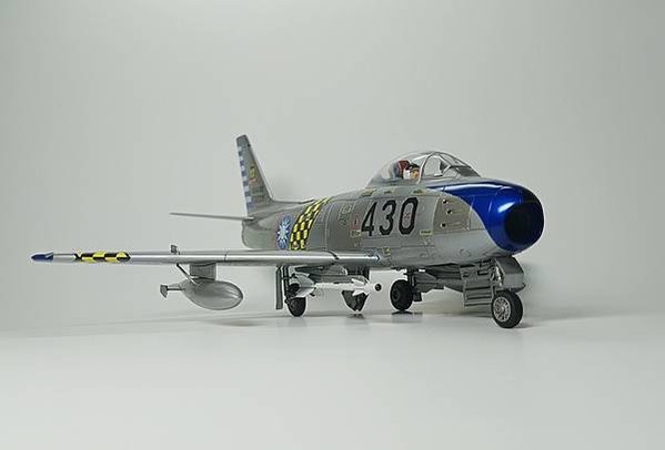 AFV 1/48 F-86 Saber 雷虎小組塗裝 430