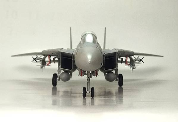 Academy 愛德美 1/72 F-14A TOP GUN