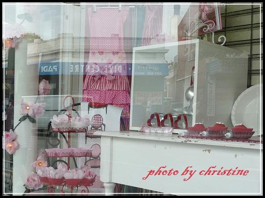 【The Home Provedore】-window display