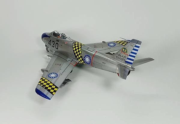 AFV 1/48 F-86 Saber 雷虎小組塗裝 430