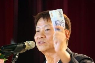 [時事]王品集團董事長戴勝益名言: 月薪5萬說,低於50K別存錢,他們打敗失業率 (創業,兒子,飯店,故事,書,領導,介紹,遠見雜誌,改善技職教育5年200億,德國技職文化)