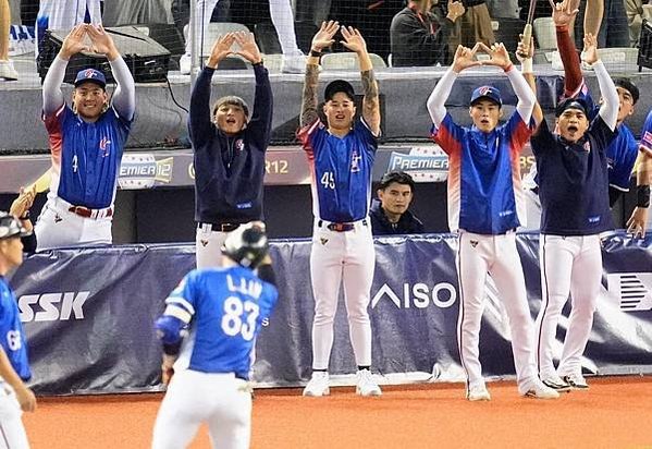 2024世界12強棒球賽中華隊冠軍-中華隊竟然完封日本隊-在