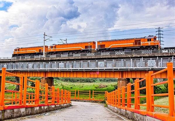 「月台鐵路便當」池上月台便當-鐵路改變了東部的人文風貌。 日