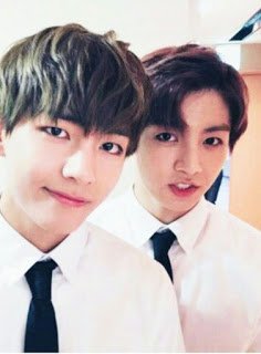 bts-v-kim-taehyung-bangtan-boys-Favim.com-3037684.jpg