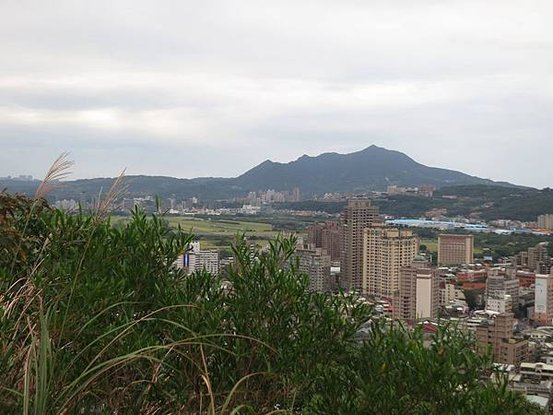 1031115軍艦岩-丹鳳山23.jpg