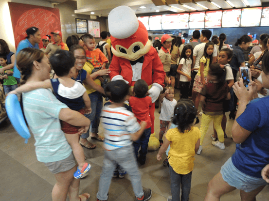 JOLLIBEE 活動