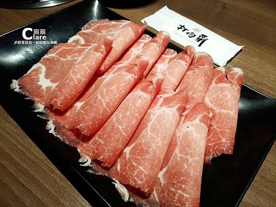 高雄打狗霸博愛店-梅花豬肉石頭火鍋-肉品.jpg