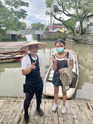 柳川－搭乘木筏穿梭在運河間欣賞美景/水上日式小店的抹茶冰淇淋