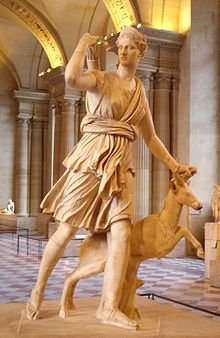 Diane_de_Versailles_Leochares