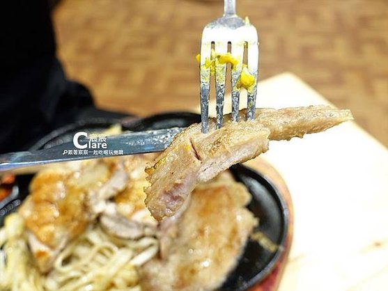 19號倉庫鐵板牛排-豬排.JPG