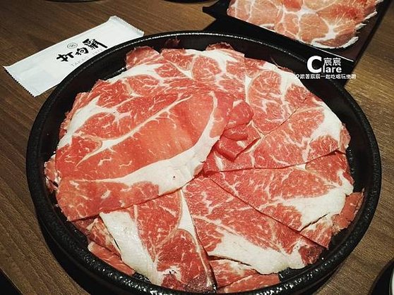 高雄打狗霸博愛店-頂級沙朗牛肉石頭火鍋-肉品.jpg