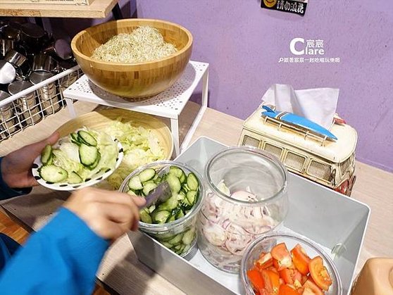 19號倉庫鐵板牛排-沙拉區.JPG