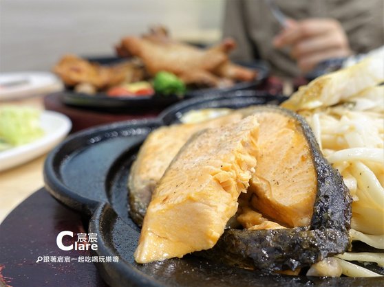 19House炙燒牛排 安南店-雙拼鱈魚+鮭魚3.JPG