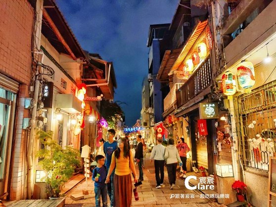 神農街夜景花燈-台南文青景點推薦-台南中西區旅遊景點(海安路)9.jpg