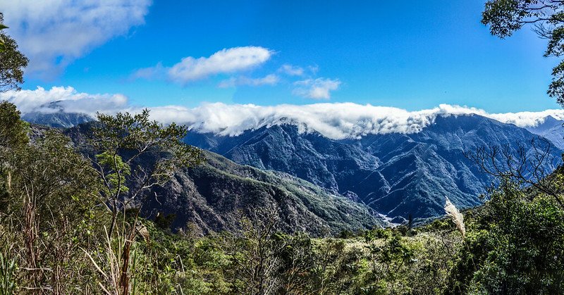 久藏鞍部東南望群山 1