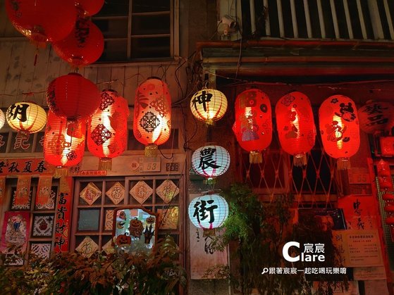 神農街夜景花燈-台南文青景點推薦-台南中西區旅遊景點(海安路)1.jpg