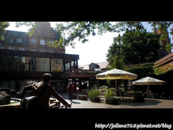 PhotoCap_08091906 馬堡街景 (Helen)P01.jpg