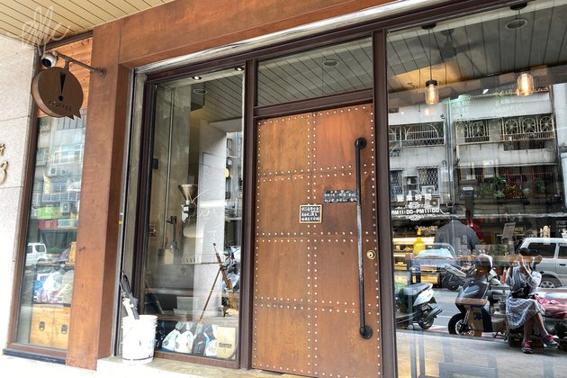 驚嘆號_01環境_01店外03.JPG