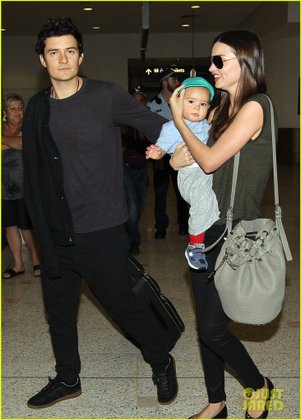 miranda-kerr-orlando-bloom-sydney-airport-04