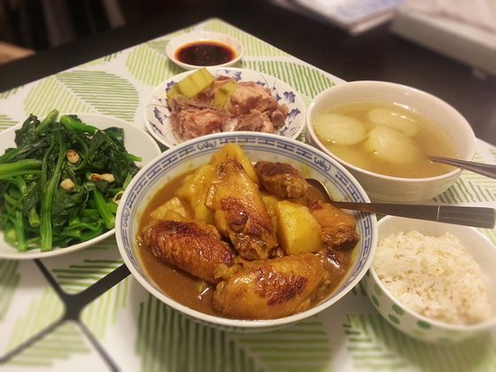 Dinner for 2 Curry Chicken Wings with Potatoes Garlic Choi Sum Hairy Melon with Lean Pork Soup 
