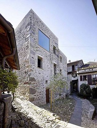 543dd585c07a80762d00024a_stone-house-transformation-in-scaiano-wespi-de-meuron-romeo-architects_1430_cf029706-752x1000