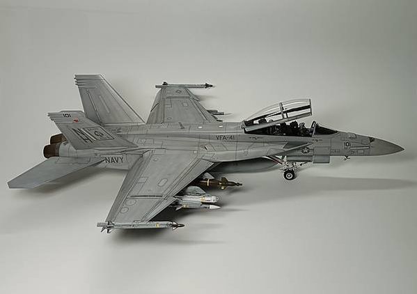 MENG 1/48 F/A-18F SUPER HORNET