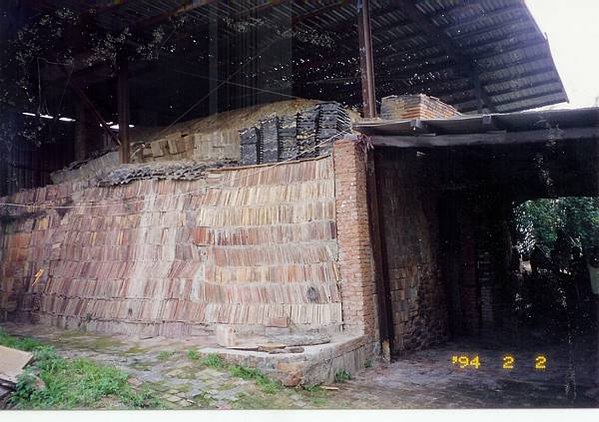 新竹縣湖口鄉波羅汶戴厝龜形瓦窯(龜形窯)1940年代建-和榮
