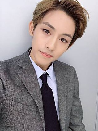 181016 W