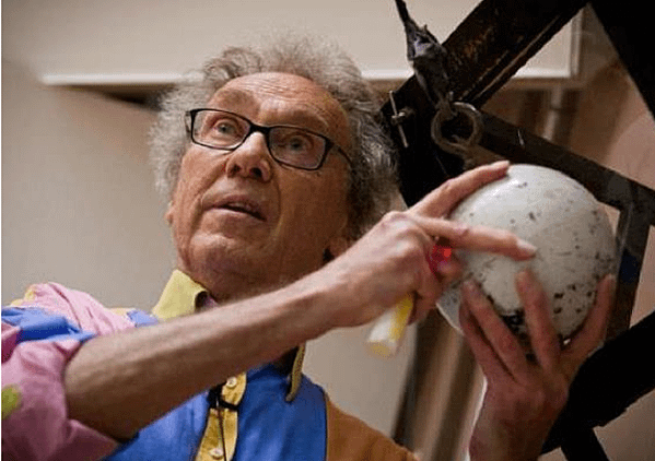 Walter_Lewin_May_16,_2011_talk_at_MIT