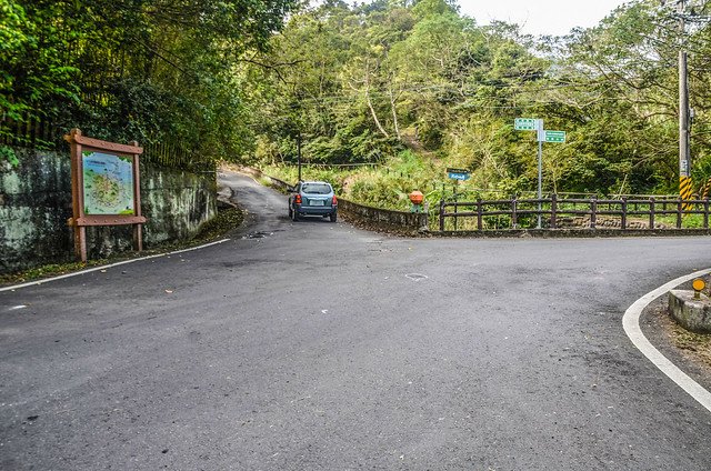 小大寮山行車岔路