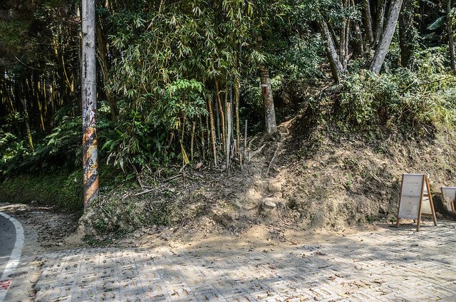 騎龍山(騎龍山西南)登山口