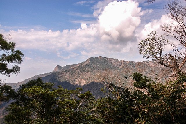 外麻里巴登山步道俯遠眺