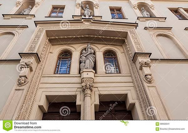 facade-decoration-old-building-u