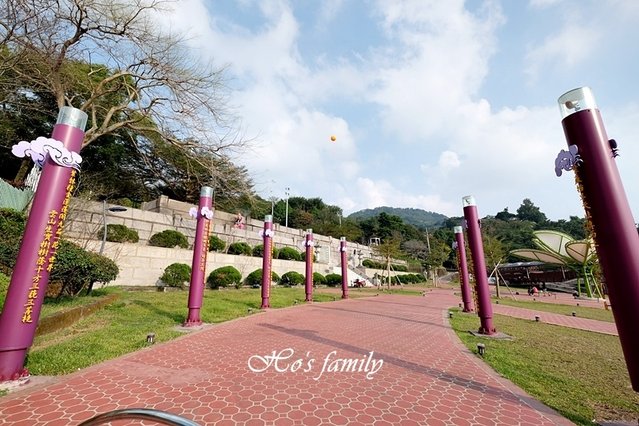 半天岩紫雲寺公園溜滑梯1.JPG