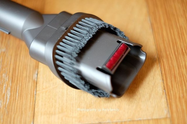 【吸塵器推薦】Dyson V8 Slim無線吸塵器～媽媽、小資族首選！輕巧手持輕鬆吸高處、適用木地板、6大吸頭轉換居家清潔無死角20.JPG