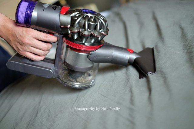 【吸塵器推薦】Dyson V8 Slim無線吸塵器～媽媽、小資族首選！輕巧手持輕鬆吸高處、適用木地板、6大吸頭轉換居家清潔無死角43.JPG