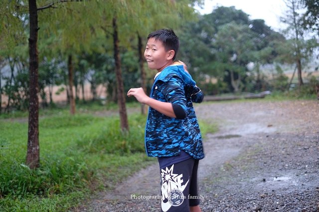 【宜蘭露營推薦】平價親子烤肉露營～冬山太和露營車小溪地27.JPG