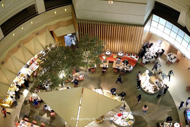 【台南市區住宿推薦】香格里拉台南遠東國際大飯店自助餐餐廳房型泳池玩水11.JPG